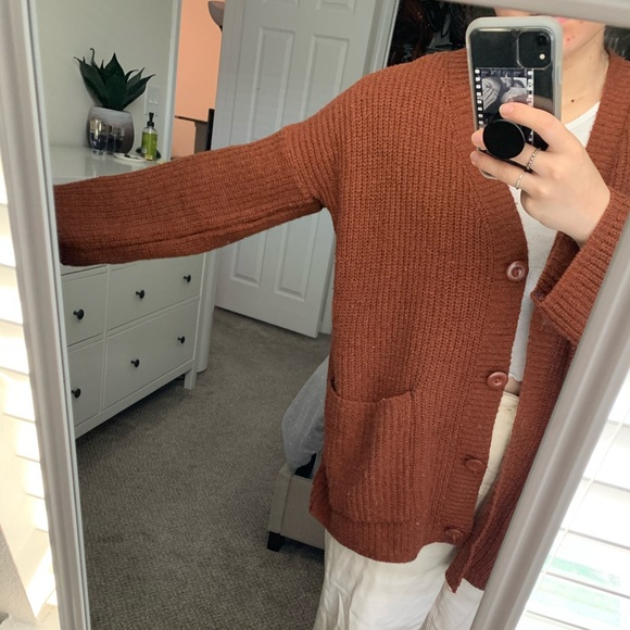 Brown Korean brand Cardigan - Picture 4 of 8
